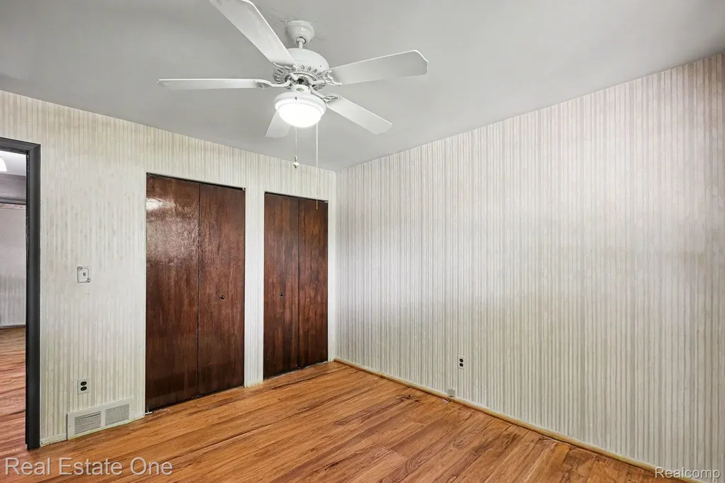 36424 Clifford Drive Sterling Heights City MI 48312