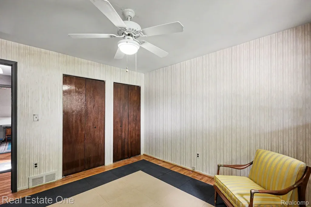 36424 Clifford Drive Sterling Heights City MI 48312