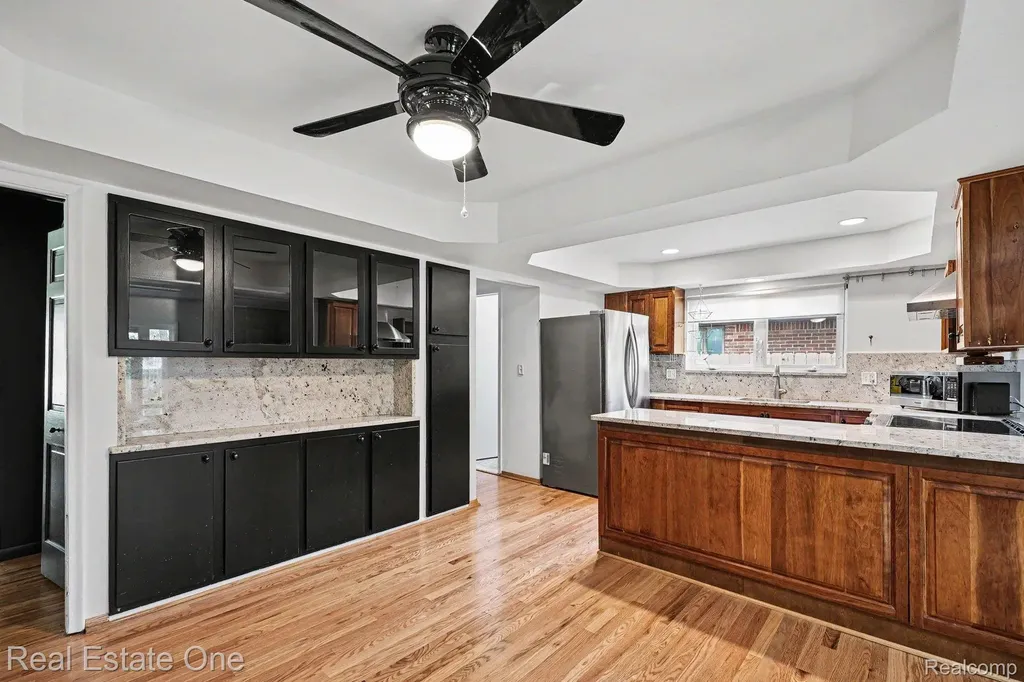 36424 Clifford Drive Sterling Heights City MI 48312