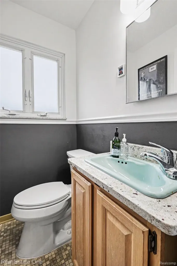 36424 Clifford Drive Sterling Heights City MI 48312
