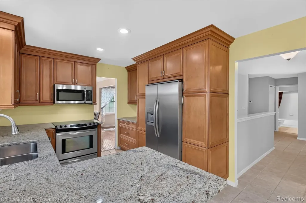 41703 Kirkwood Drive Novi City MI 48377