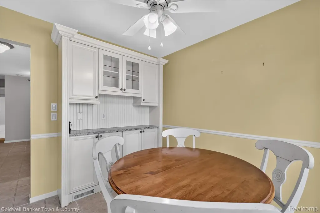 41703 Kirkwood Drive Novi City MI 48377