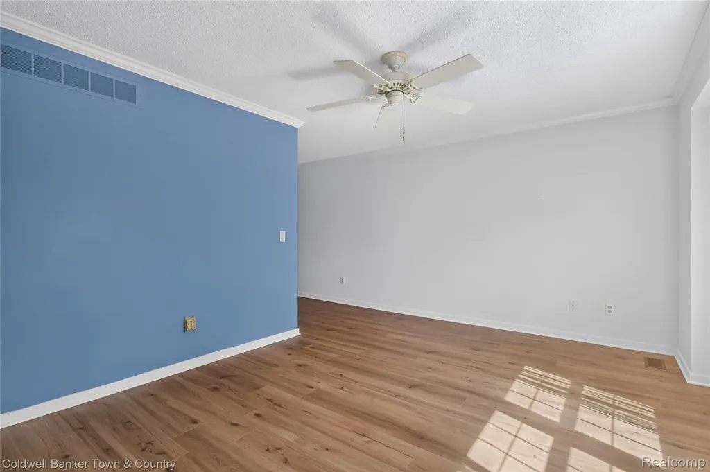 41703 Kirkwood Drive Novi City MI 48377