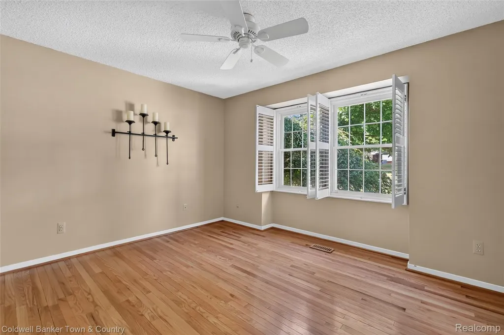 41703 Kirkwood Drive Novi City MI 48377