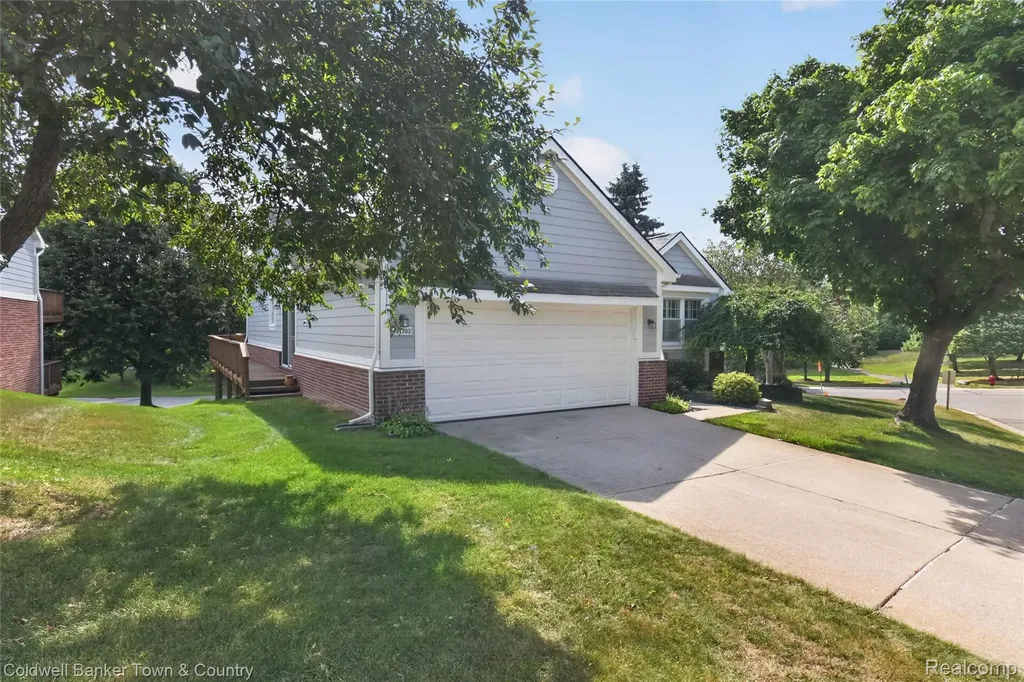 41703 Kirkwood Drive Novi City MI 48377