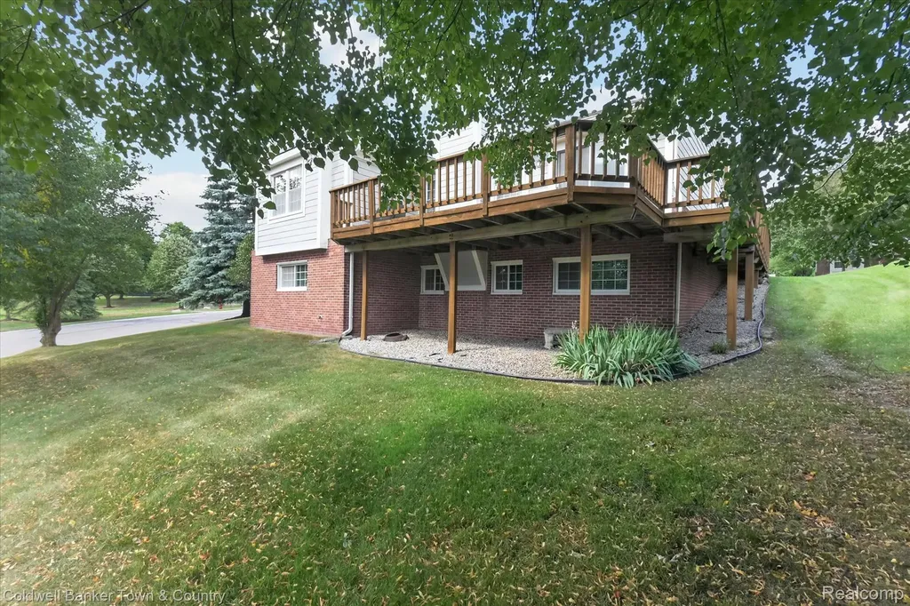 41703 Kirkwood Drive Novi City MI 48377