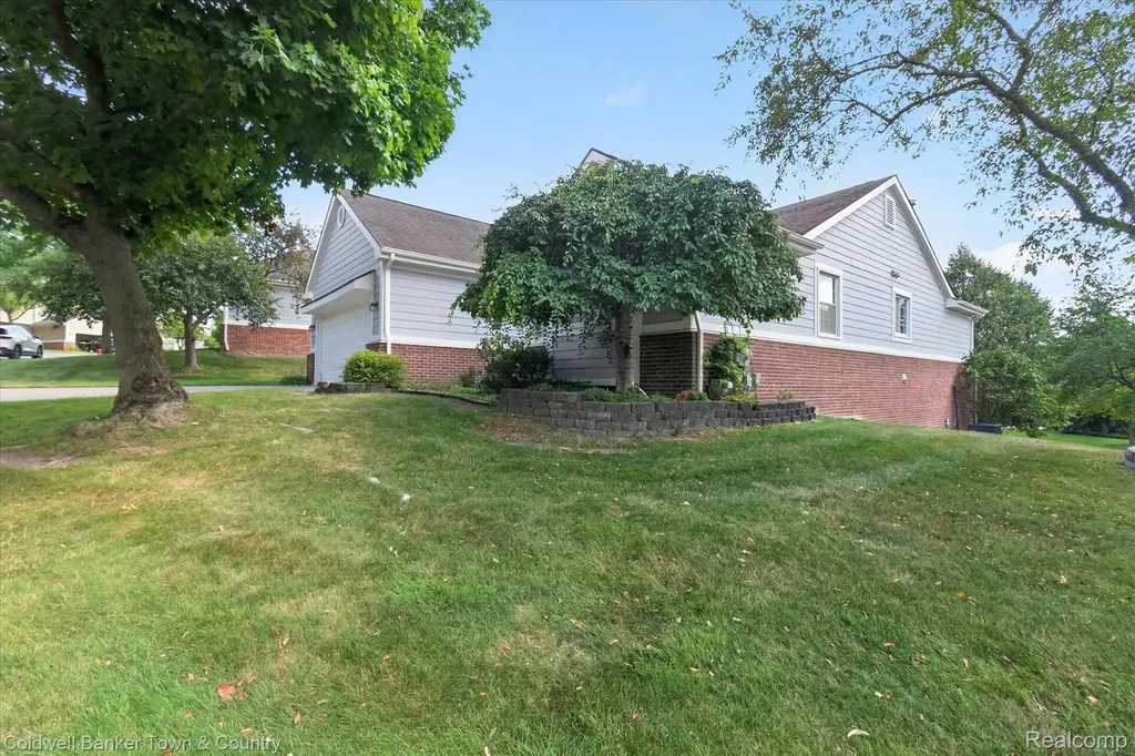 41703 Kirkwood Drive Novi City MI 48377