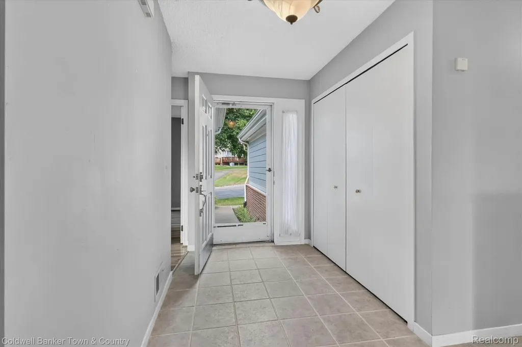 41703 Kirkwood Drive Novi City MI 48377