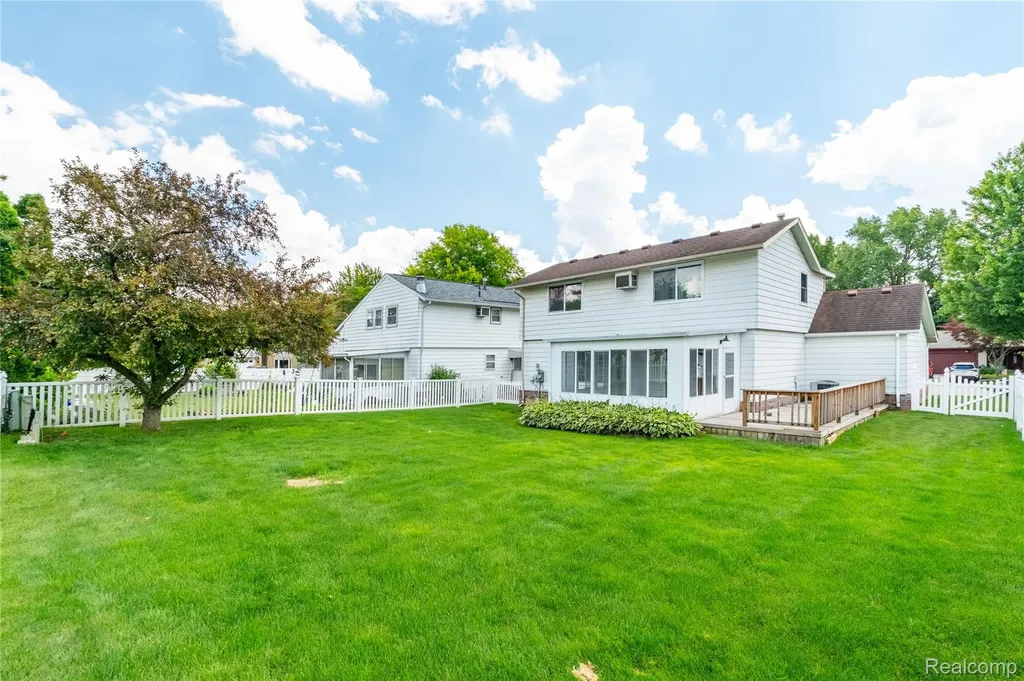 42352 Park Ridge Road Novi City MI 48375
