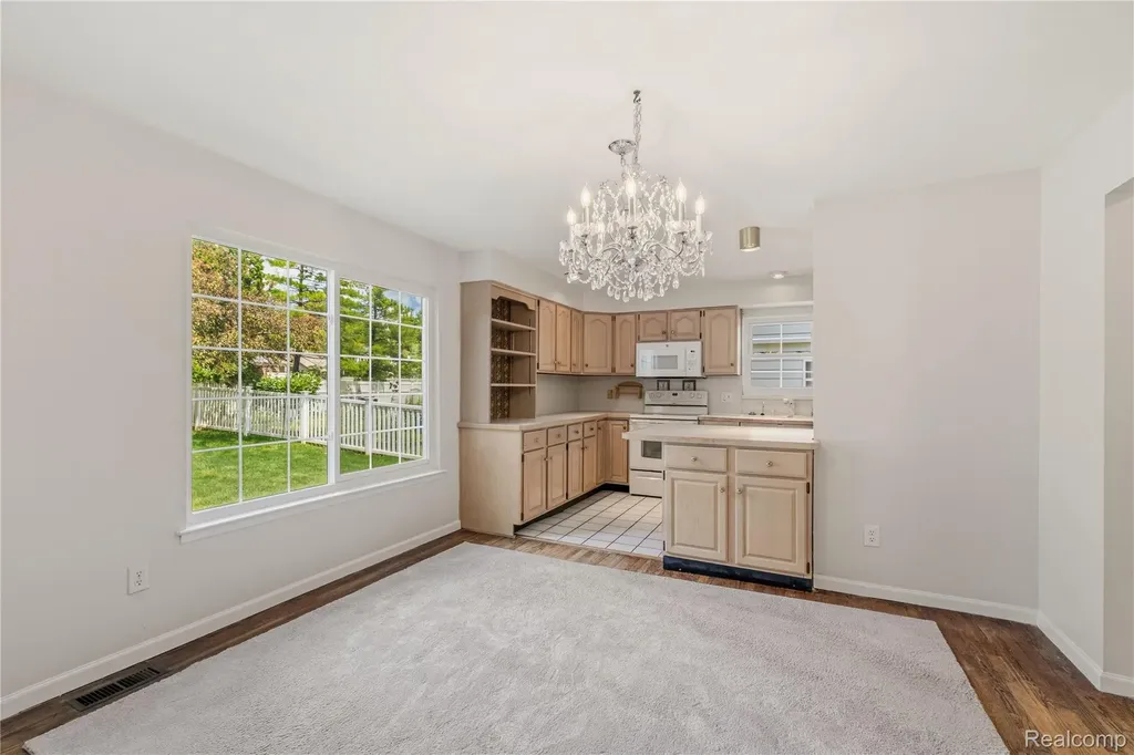 42352 Park Ridge Road Novi City MI 48375
