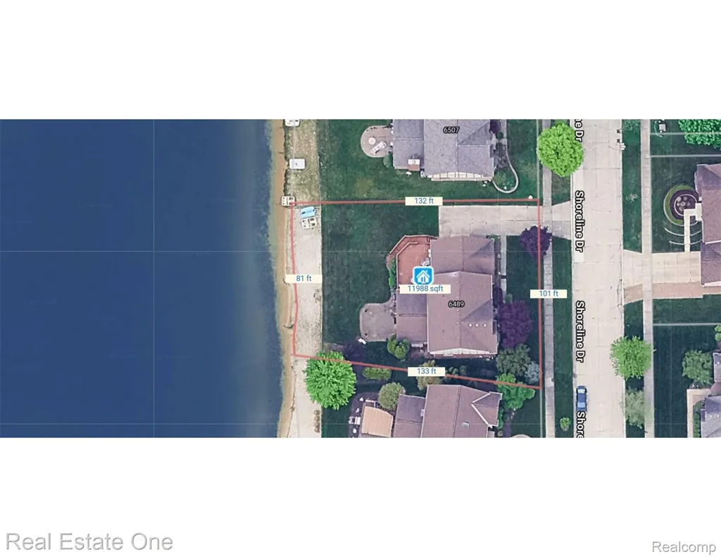 6489 Shoreline Drive Troy City MI 48085