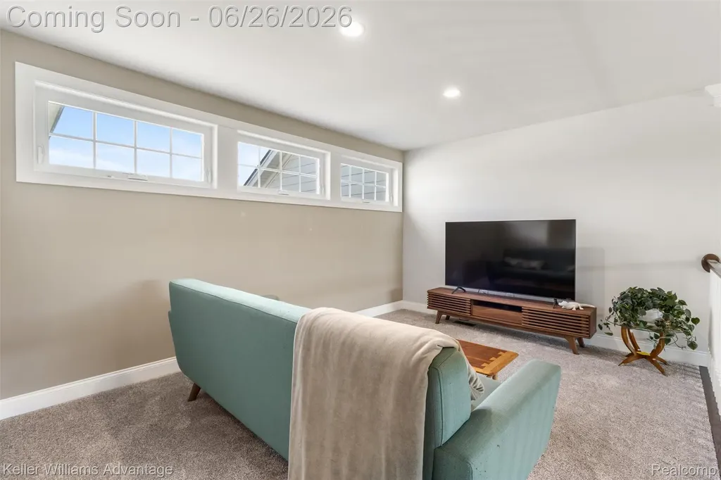23822 Seminole Trail Novi City MI 48375