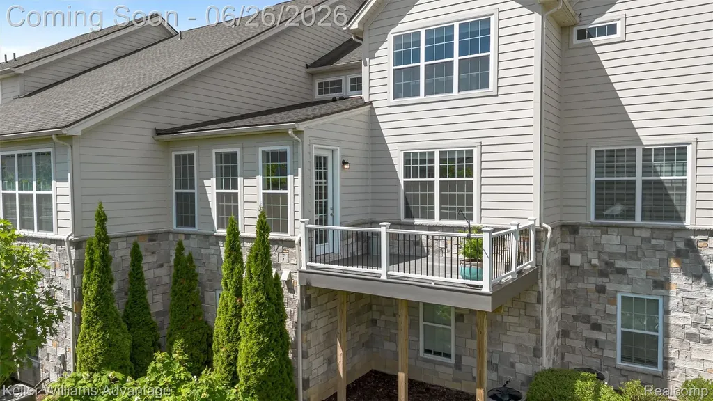 23822 Seminole Trail Novi City MI 48375