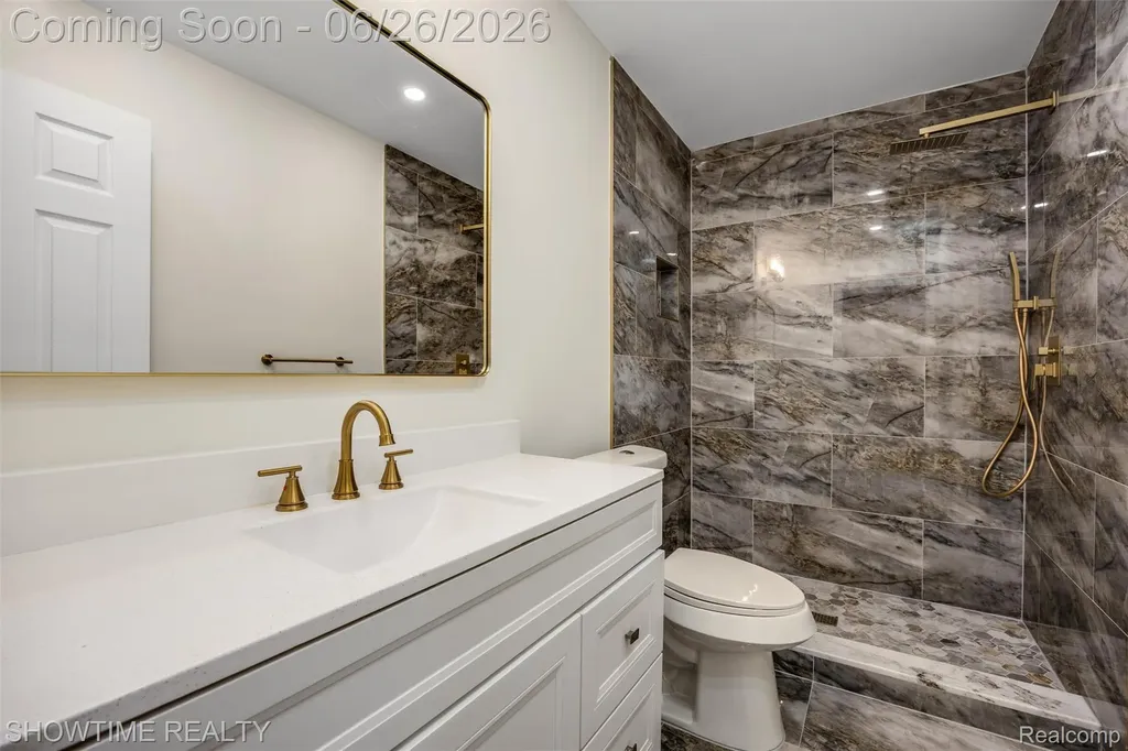 15854 Candle Drive Macomb Township MI 48042