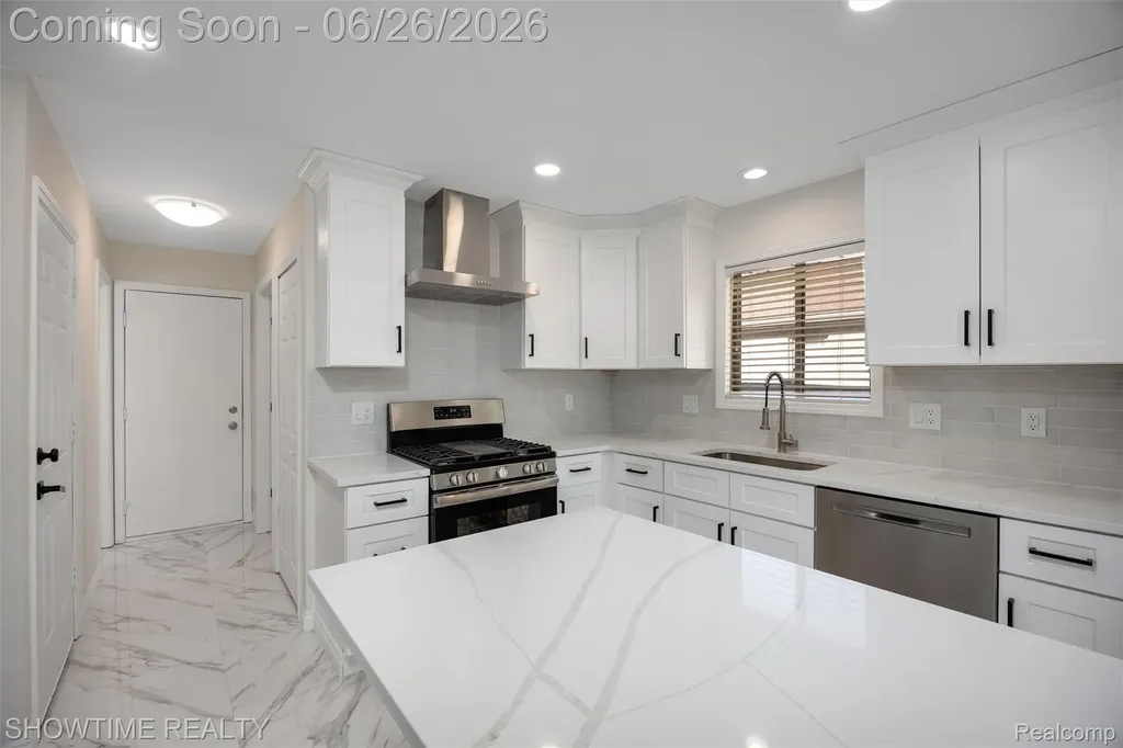 15854 Candle Drive Macomb Township MI 48042