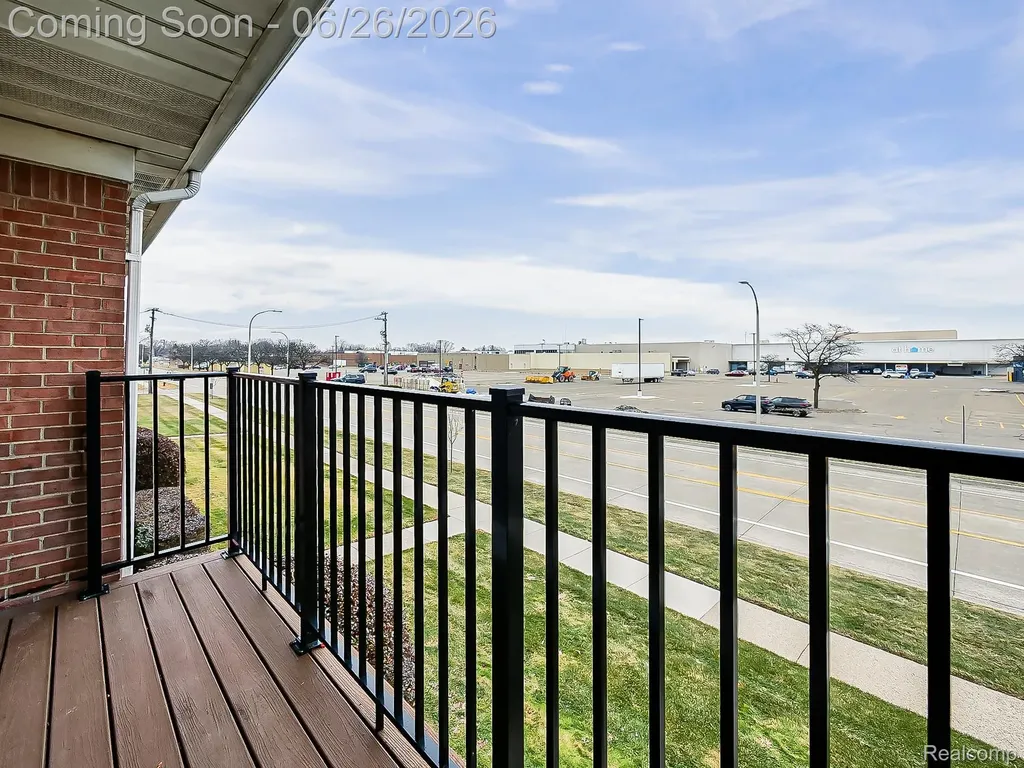 32125 Beaconsfield Street Roseville City MI 48066