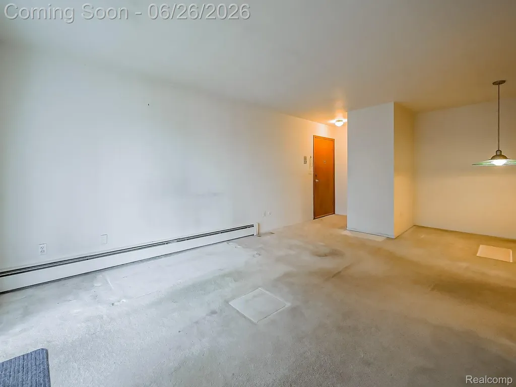 32125 Beaconsfield Street Roseville City MI 48066