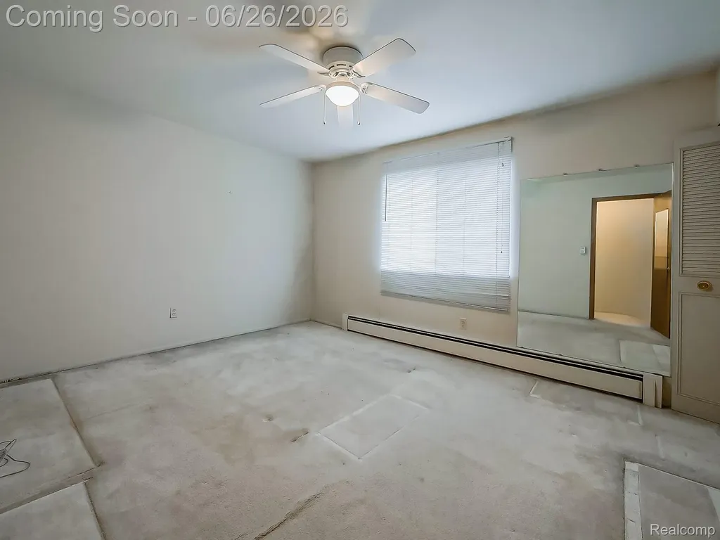 32125 Beaconsfield Street Roseville City MI 48066
