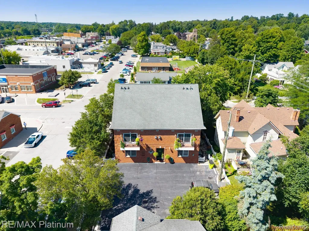 206 E Liberty Street Milford Village MI 48381