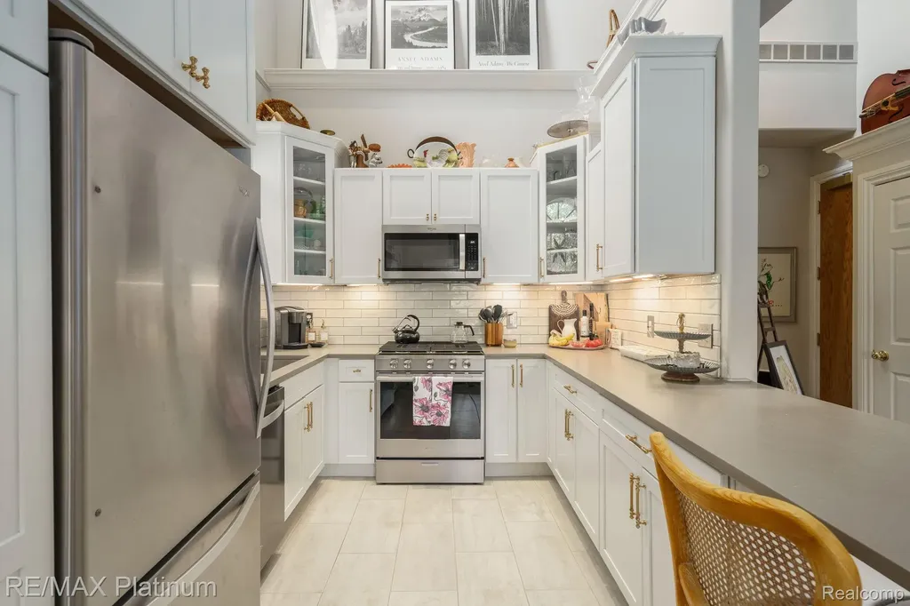 206 E Liberty Street Milford Village MI 48381