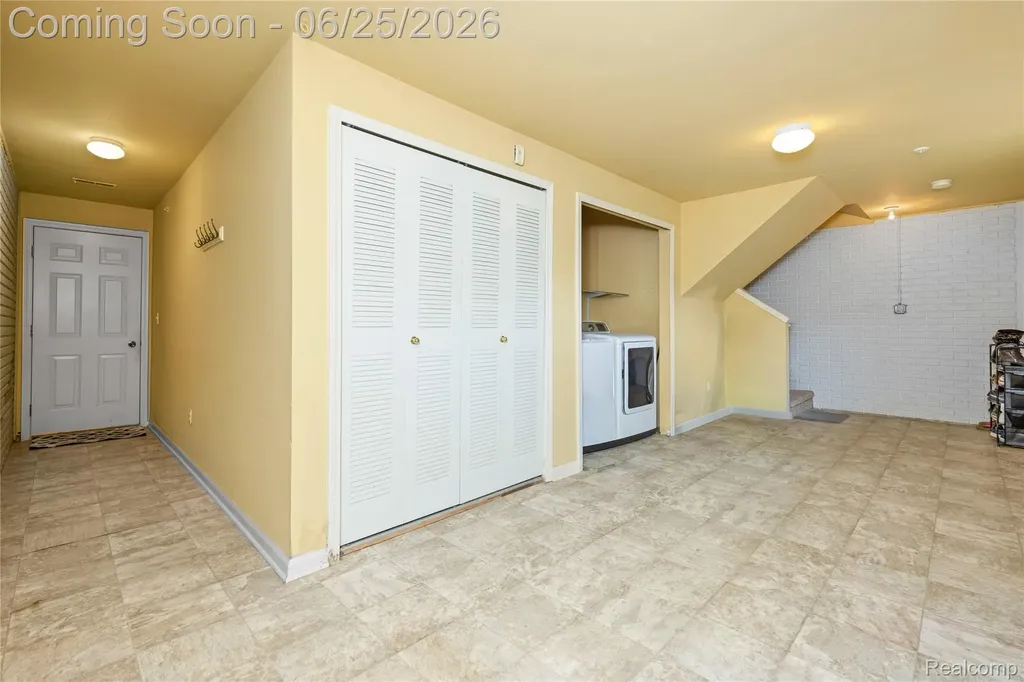 30695 Ardmore Court Novi City MI 48377
