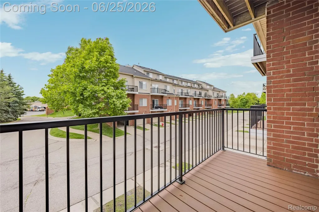 30695 Ardmore Court Novi City MI 48377