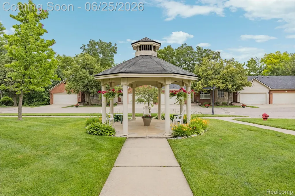 30695 Ardmore Court Novi City MI 48377