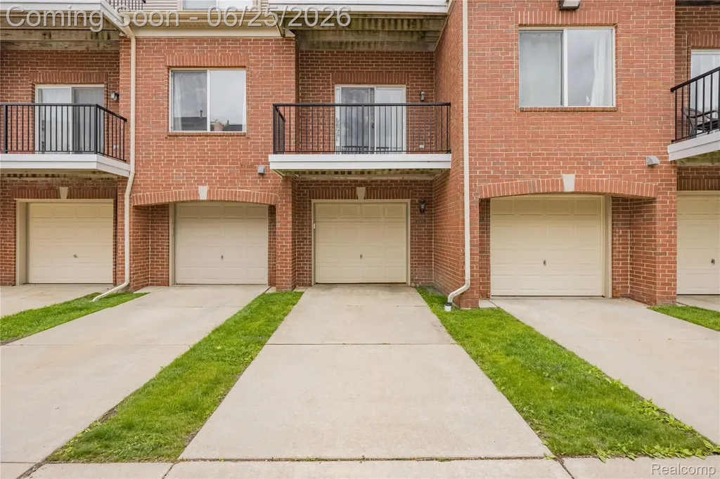 30695 Ardmore Court Novi City MI 48377