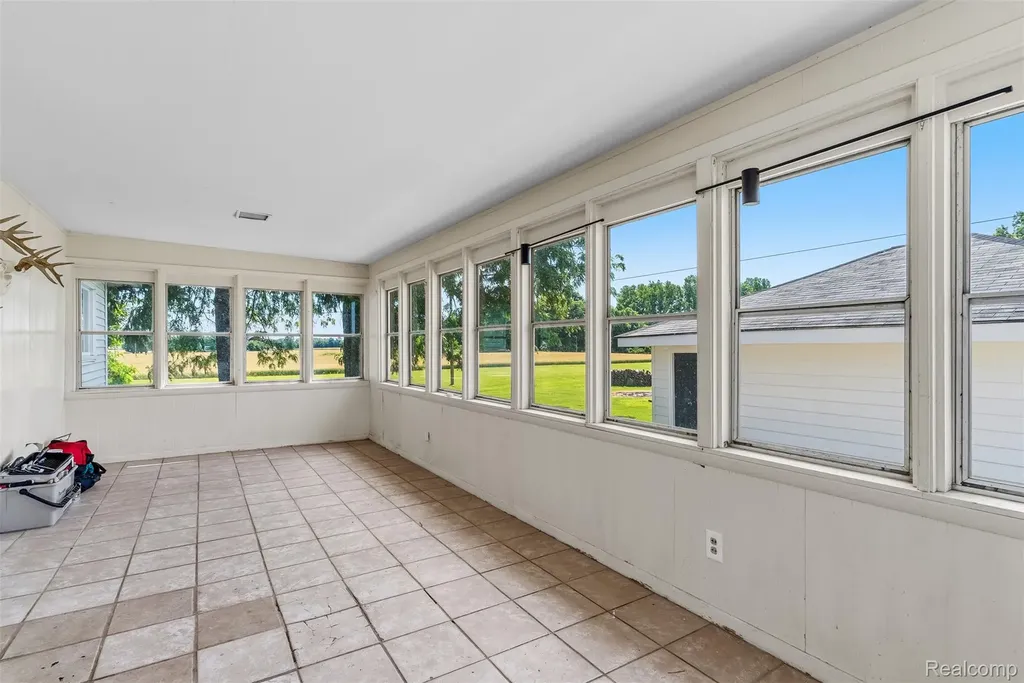 5843 W Dewey Road Owosso Charter Township MI 48867