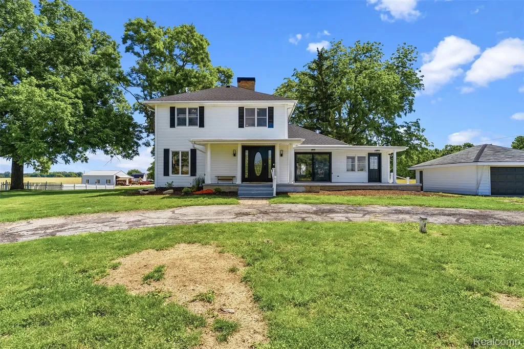 5843 W Dewey Road Owosso Charter Township MI 48867