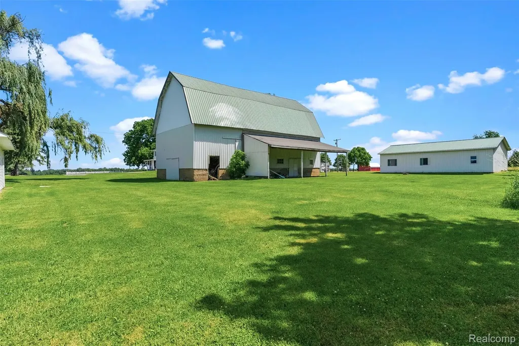 5843 W Dewey Road Owosso Charter Township MI 48867