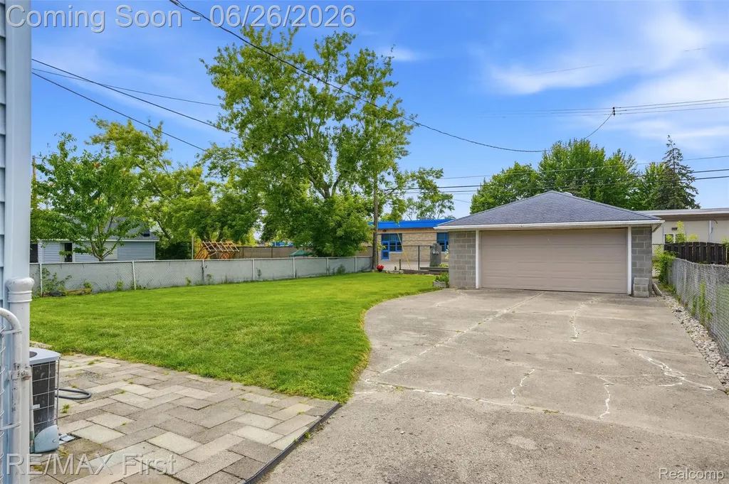 25709 Cubberness Street St. Clair Shores City MI 48081