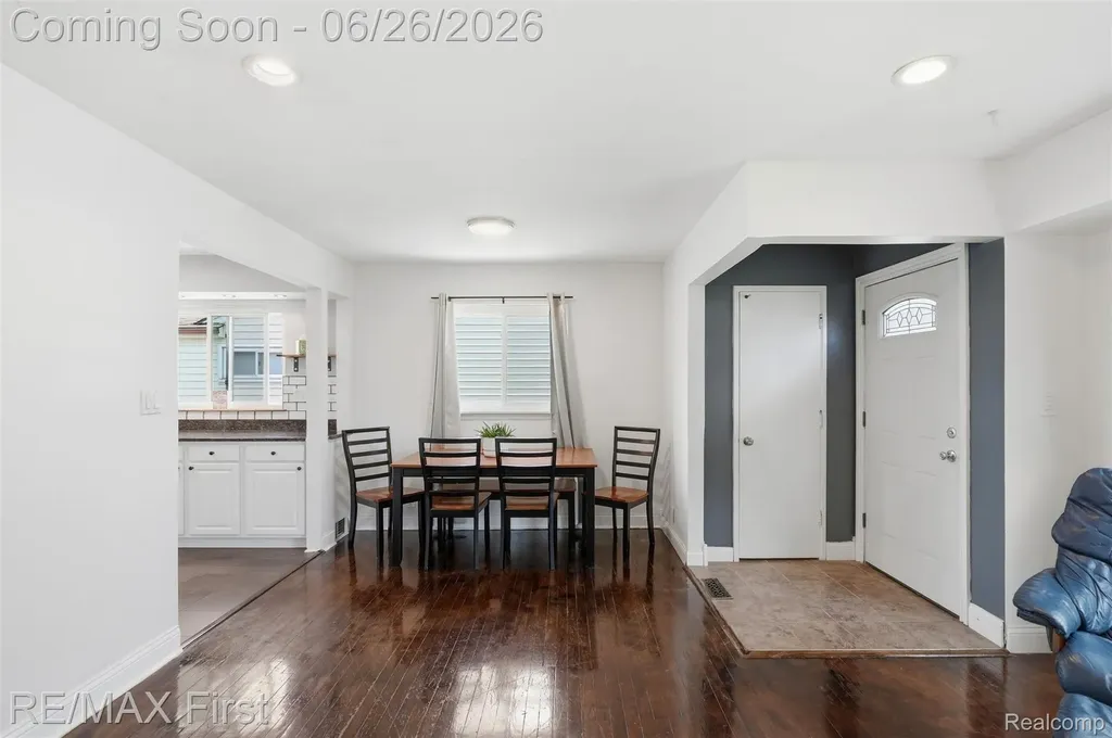 25709 Cubberness Street St. Clair Shores City MI 48081