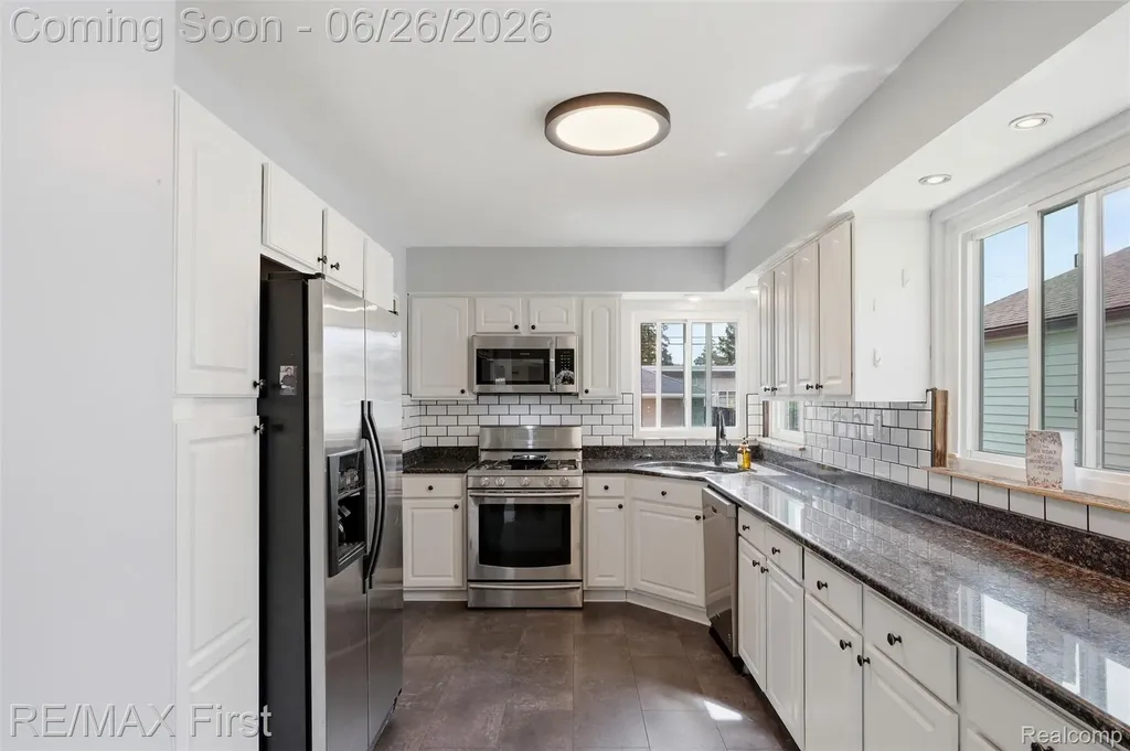 25709 Cubberness Street St. Clair Shores City MI 48081