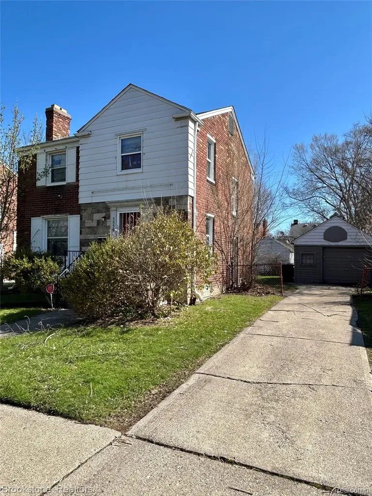 5556 Cadieux Road Detroit City MI 48224