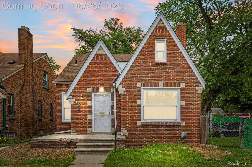 8310 Whitcomb Street Detroit City MI 48228