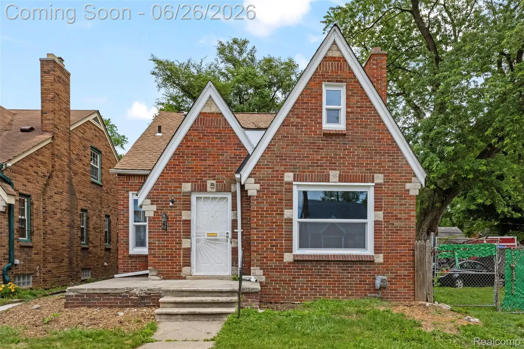 8310 Whitcomb Street Detroit City MI 48228