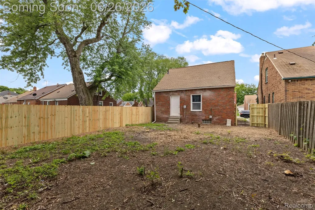 8310 Whitcomb Street Detroit City MI 48228