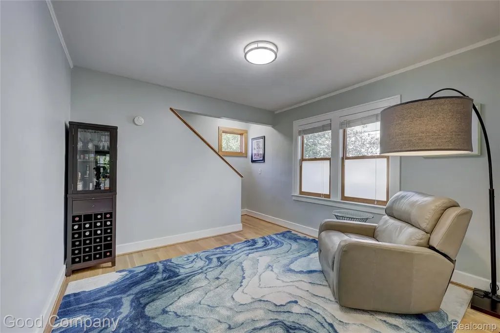 419 E 5th Street Royal Oak City MI 48067