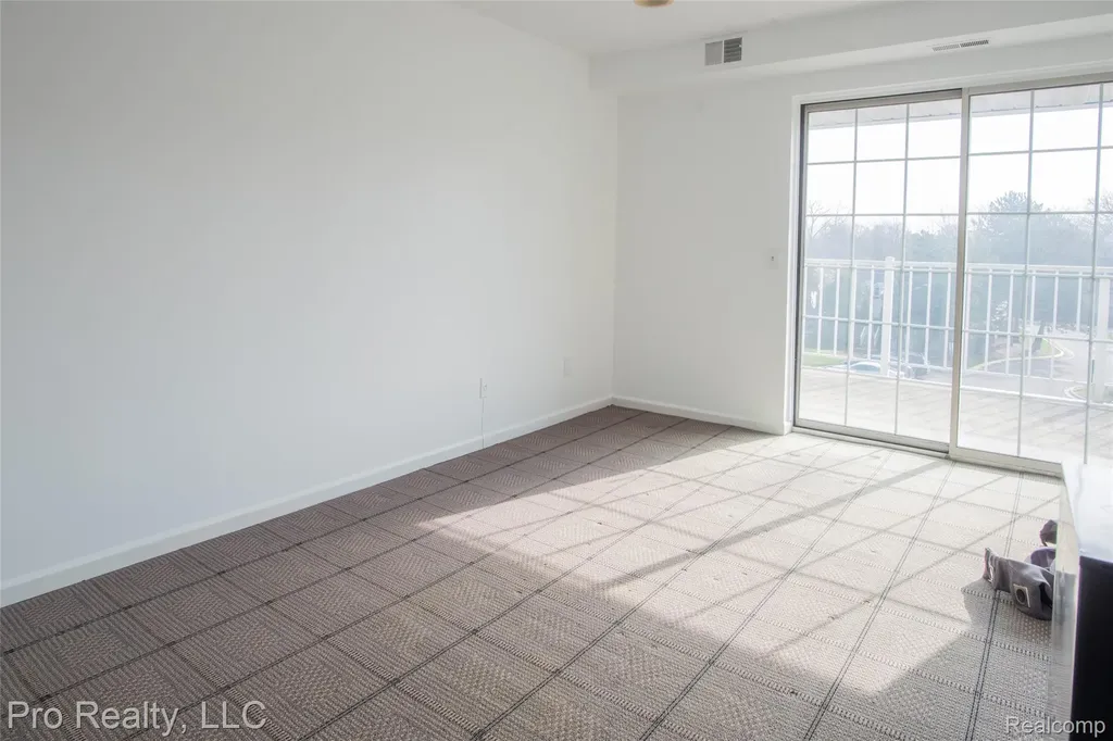 3559 Port Cove Drive Waterford Charter Township MI 48328