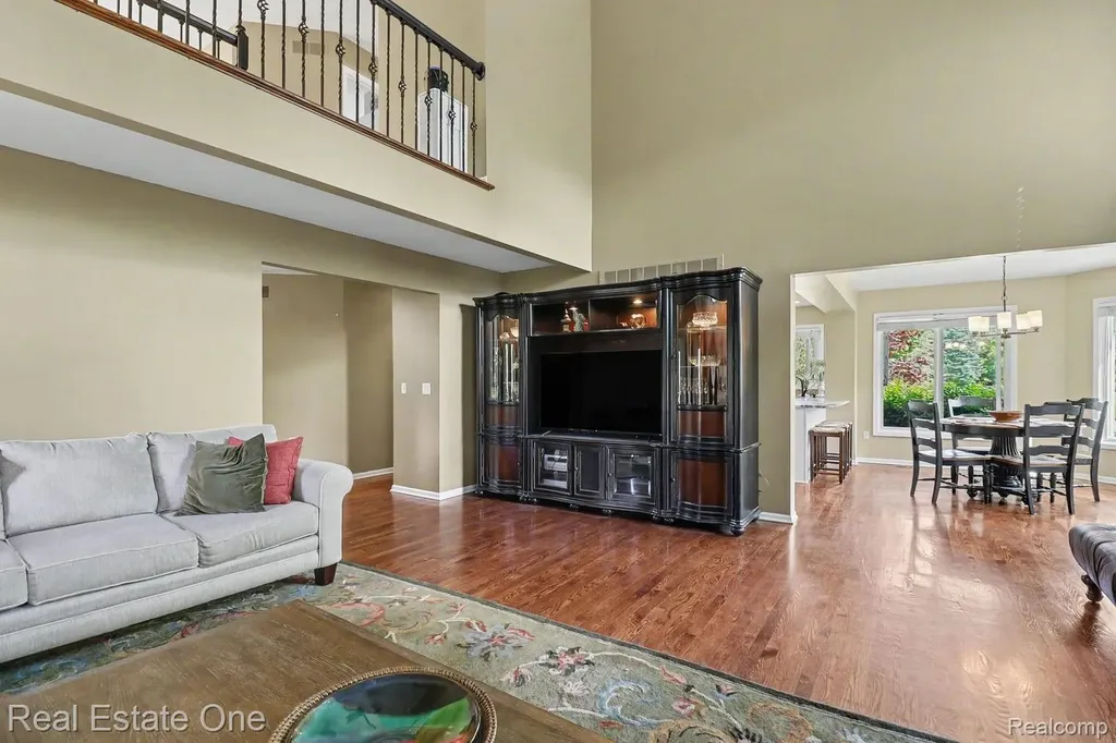 24899 Nottingham Drive Novi City MI 48374