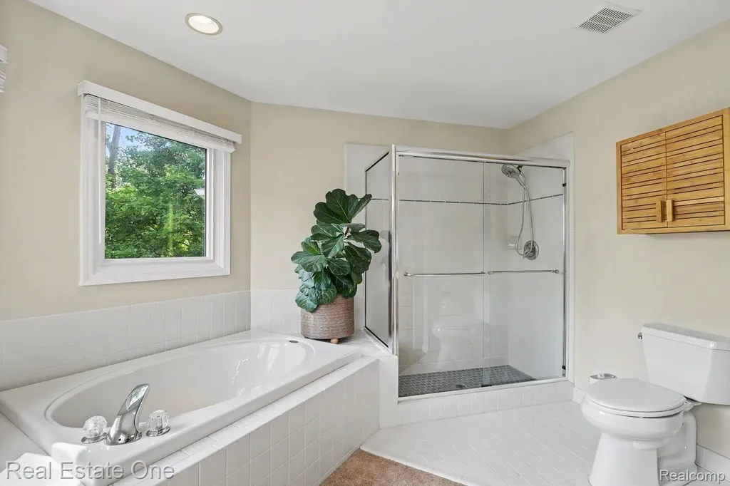 24899 Nottingham Drive Novi City MI 48374