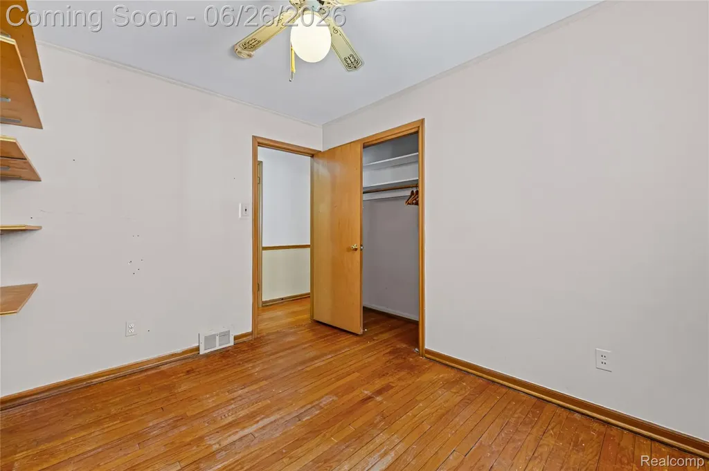 18645 Whitcomb Street Detroit City MI 48235