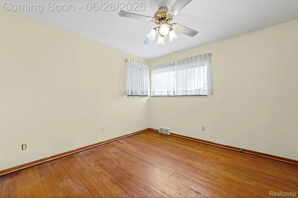 18645 Whitcomb Street Detroit City MI 48235