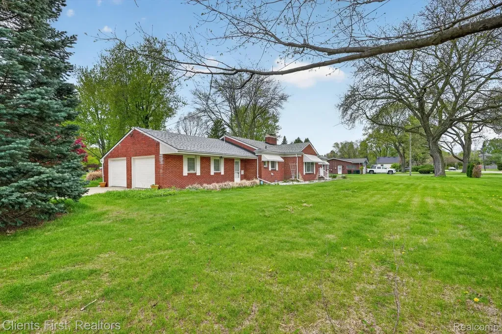 11000 Clinton River Road Sterling Heights City MI 48314