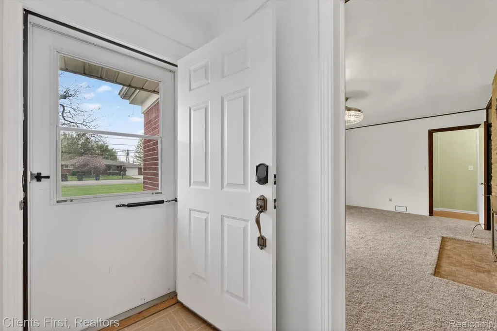11000 Clinton River Road Sterling Heights City MI 48314