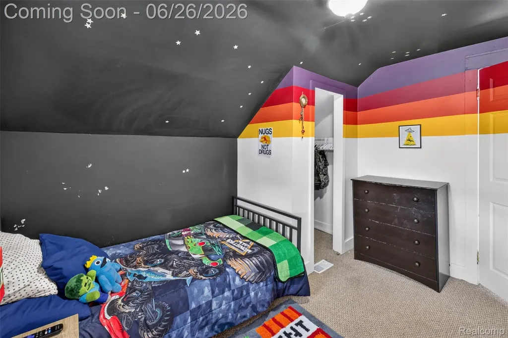 22865 Heussner Avenue Warren City MI 48089