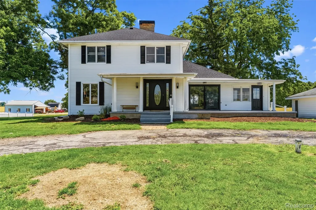5843 W Dewey Road Owosso Charter Township MI 48867