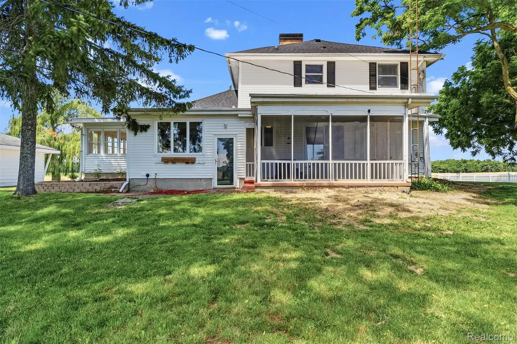 5843 W Dewey Road Owosso Charter Township MI 48867