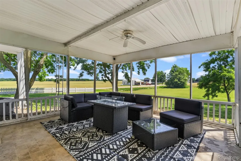 5843 W Dewey Road Owosso Charter Township MI 48867